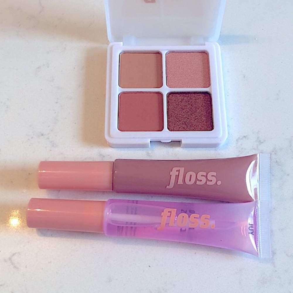 3 Floss New in box! Just Peachy Eyeshadow Squad & 2 Lip Glosses in YUL and LAX